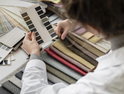 close-up-hands-holding-color-palette